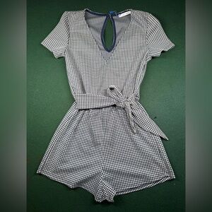 ZARA Trafaluc Gingham Tie Waist Romper Women’s Small